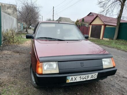 Красный ЗАЗ 1102 Таврия, объемом двигателя 2 л и пробегом 300 тыс. км за 828 $, фото 1 на Automoto.ua