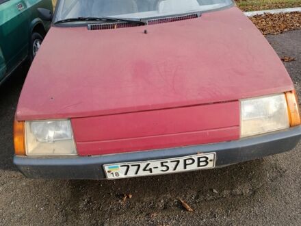 Красный ЗАЗ 1102 Таврия, объемом двигателя 0 л и пробегом 300 тыс. км за 580 $, фото 1 на Automoto.ua