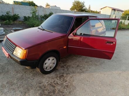 Красный ЗАЗ 1102 Таврия, объемом двигателя 1.2 л и пробегом 22 тыс. км за 1000 $, фото 1 на Automoto.ua