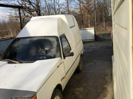 ЗАЗ 1102 Таврия 1990 в Черновцах на Automoto.ua ЗАЗ 1102 Таврия, объемом двигателя 1.1 л и пробегом 190 тыс. км за 500 $, фото 1 на Automoto.ua