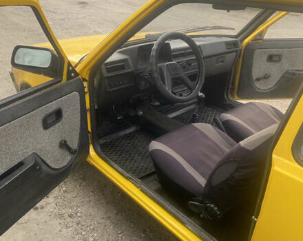 Жовтий ЗАЗ 1102 Таврія, об'ємом двигуна 1.1 л та пробігом 300 тис. км за 799 $, фото 14 на Automoto.ua
