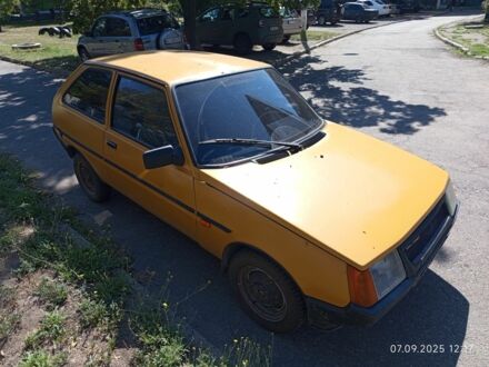 Жовтий ЗАЗ 1102 Таврія, об'ємом двигуна 0 л та пробігом 150 тис. км за 1000 $, фото 1 на Automoto.ua