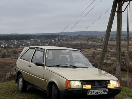 Желтый ЗАЗ 1102 Таврия, объемом двигателя 1.2 л и пробегом 104 тыс. км за 523 $, фото 1 на Automoto.ua
