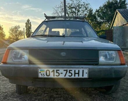 Серый ЗАЗ 1102 Таврия, объемом двигателя 1.2 л и пробегом 300 тыс. км за 700 $, фото 9 на Automoto.ua