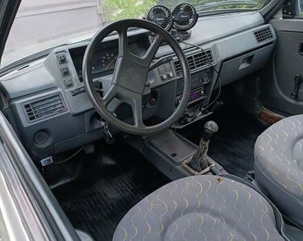 Серый ЗАЗ 1102 Таврия, объемом двигателя 1.09 л и пробегом 174 тыс. км за 800 $, фото 4 на Automoto.ua