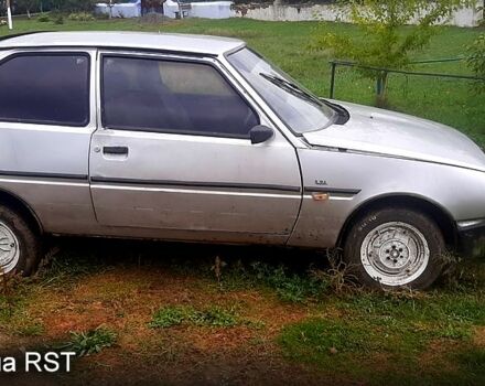Сірий ЗАЗ 1102 Таврія, об'ємом двигуна 1.1 л та пробігом 300 тис. км за 400 $, фото 1 на Automoto.ua