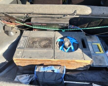 Серый ЗАЗ 1102 Таврия, объемом двигателя 1 л и пробегом 365 тыс. км за 700 $, фото 6 на Automoto.ua