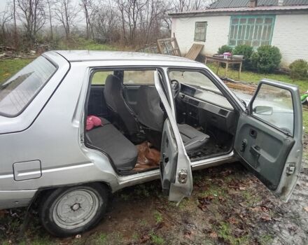 Серый ЗАЗ 1102 Таврия, объемом двигателя 0 л и пробегом 1000 тыс. км за 709 $, фото 2 на Automoto.ua