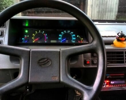 Серый ЗАЗ 1102 Таврия, объемом двигателя 2 л и пробегом 290 тыс. км за 500 $, фото 4 на Automoto.ua