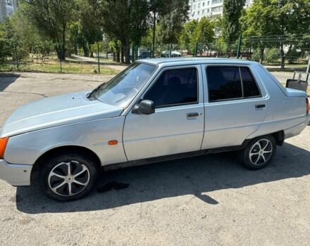 Серый ЗАЗ 1102 Таврия, объемом двигателя 1.2 л и пробегом 100 тыс. км за 1200 $, фото 1 на Automoto.ua