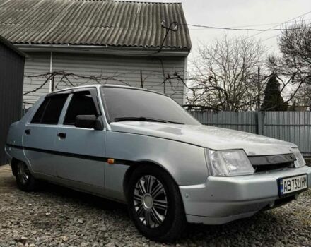 Серый ЗАЗ 1102 Таврия, объемом двигателя 1.2 л и пробегом 230 тыс. км за 1100 $, фото 3 на Automoto.ua