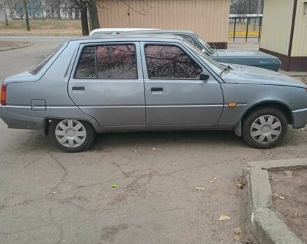 Серый ЗАЗ 1102 Таврия, объемом двигателя 1.2 л и пробегом 45 тыс. км за 1300 $, фото 2 на Automoto.ua