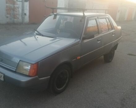 Серый ЗАЗ 1102 Таврия, объемом двигателя 1.2 л и пробегом 130 тыс. км за 1300 $, фото 5 на Automoto.ua
