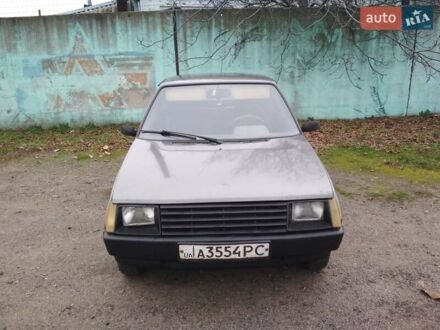 Серый ЗАЗ 1102 Таврия, объемом двигателя 1.1 л и пробегом 72 тыс. км за 1000 $, фото 1 на Automoto.ua