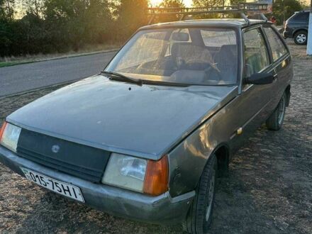 Сірий ЗАЗ 1102 Таврія, об'ємом двигуна 1.2 л та пробігом 300 тис. км за 700 $, фото 1 на Automoto.ua