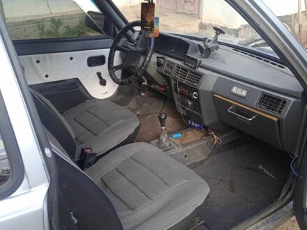 ЗАЗ 1102 Таврия 1998 в Великой Александровке на Automoto.ua Серый ЗАЗ 1102 Таврия, объемом двигателя 0 л и пробегом 306 тыс. км за 1000 $, фото 1 на Automoto.ua