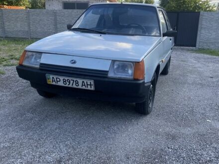 ЗАЗ 1102 Таврия 1999 в Запорожье на Automoto.ua Серый ЗАЗ 1102 Таврия, объемом двигателя 1.1 л и пробегом 90 тыс. км за 606 $, фото 1 на Automoto.ua