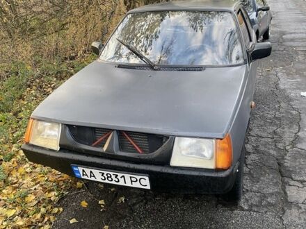 Серый ЗАЗ 1102 Таврия, объемом двигателя 1.2 л и пробегом 222 тыс. км за 550 $, фото 1 на Automoto.ua