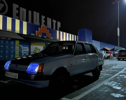 Серый ЗАЗ 1102 Таврия, объемом двигателя 1.2 л и пробегом 108 тыс. км за 974 $, фото 1 на Automoto.ua