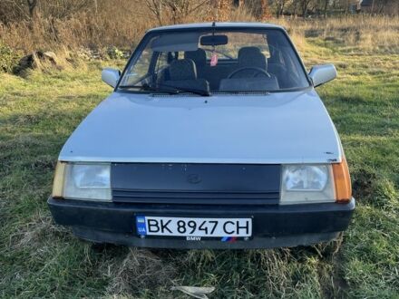 Серый ЗАЗ 1102 Таврия, объемом двигателя 1.3 л и пробегом 102 тыс. км за 696 $, фото 1 на Automoto.ua