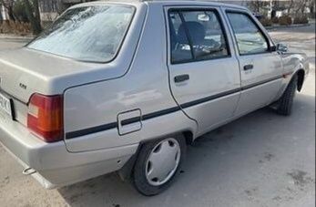 ЗАЗ 1102 Таврія 2007 у Белгород-Днестровском на Automoto.ua Сірий ЗАЗ 1102 Таврія, об'ємом двигуна 2 л та пробігом 18 тис. км за 900 $, фото 1 на Automoto.ua