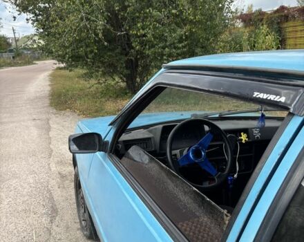 Синий ЗАЗ 1102 Таврия, объемом двигателя 1.1 л и пробегом 300 тыс. км за 850 $, фото 3 на Automoto.ua