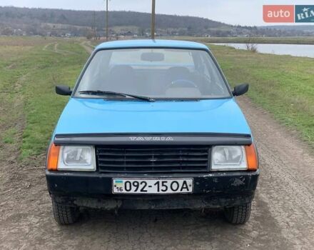 Синій ЗАЗ 1102 Таврія, об'ємом двигуна 1.1 л та пробігом 300 тис. км за 1078 $, фото 2 на Automoto.ua