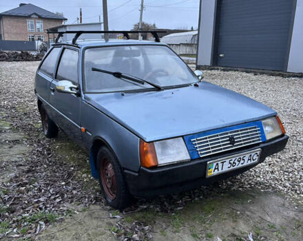 Синий ЗАЗ 1102 Таврия, объемом двигателя 1.2 л и пробегом 100 тыс. км за 471 $, фото 6 на Automoto.ua