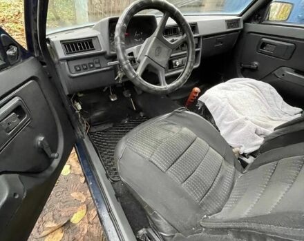 Синій ЗАЗ 1102 Таврія, об'ємом двигуна 1.1 л та пробігом 200 тис. км за 600 $, фото 4 на Automoto.ua