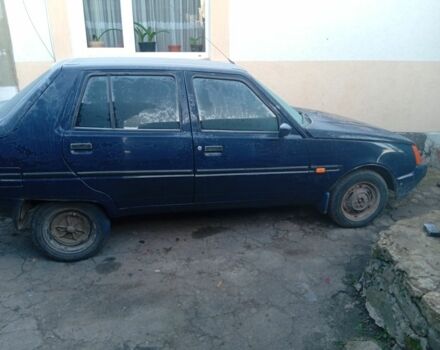 Синий ЗАЗ 1102 Таврия, объемом двигателя 1.2 л и пробегом 80 тыс. км за 750 $, фото 1 на Automoto.ua