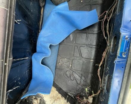 Синий ЗАЗ 1102 Таврия, объемом двигателя 0 л и пробегом 200 тыс. км за 238 $, фото 4 на Automoto.ua