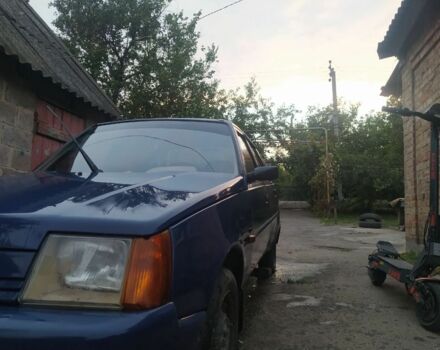 Синий ЗАЗ 1102 Таврия, объемом двигателя 1.2 л и пробегом 190 тыс. км за 500 $, фото 1 на Automoto.ua