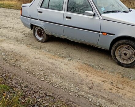 Синий ЗАЗ 1102 Таврия, объемом двигателя 1.2 л и пробегом 110 тыс. км за 639 $, фото 10 на Automoto.ua