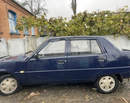 Синий ЗАЗ 1102 Таврия, объемом двигателя 1.2 л и пробегом 27 тыс. км за 900 $, фото 1 на Automoto.ua