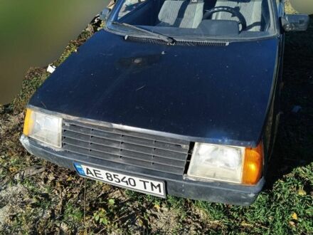 ЗАЗ 1102 Таврия 2001 в Днепре (Днепропетровске) на Automoto.ua Синий ЗАЗ 1102 Таврия, объемом двигателя 1.1 л и пробегом 150 тыс. км за 717 $, фото 1 на Automoto.ua