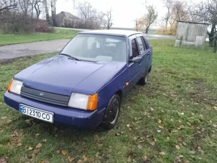 Синий ЗАЗ 1102 Таврия, объемом двигателя 1.2 л и пробегом 300 тыс. км за 417 $, фото 1 на Automoto.ua