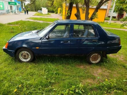 ЗАЗ 1102 Таврія 2003 у Варве на Automoto.ua Синій ЗАЗ 1102 Таврія, об'ємом двигуна 1.2 л та пробігом 130 тис. км за 604 $, фото 1 на Automoto.ua
