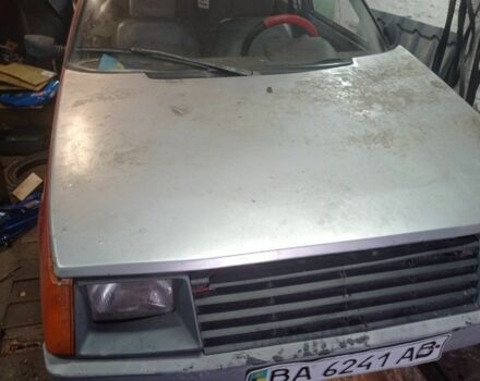 ЗАЗ 1102 Таврия 1990 в Кропивницком (Кировограде) на Automoto.ua Зеленый ЗАЗ 1102 Таврия, объемом двигателя 1.2 л и пробегом 34 тыс. км за 646 $, фото 3 на Automoto.ua