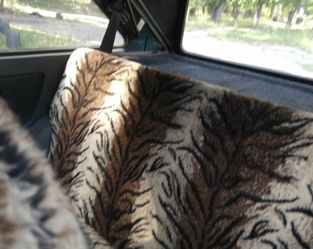 Зеленый ЗАЗ 1102 Таврия, объемом двигателя 1.2 л и пробегом 3 тыс. км за 2550 $, фото 6 на Automoto.ua