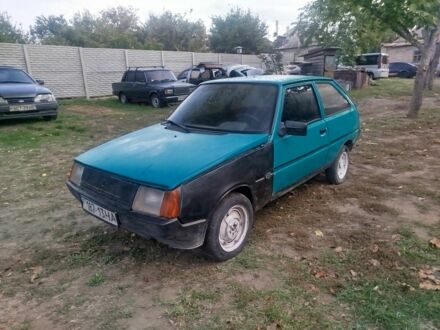 Зеленый ЗАЗ 1102 Таврия, объемом двигателя 1.1 л и пробегом 100 тыс. км за 250 $, фото 1 на Automoto.ua