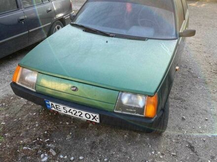 ЗАЗ 1102 Таврія 2003 у Павлограде на Automoto.ua Зелений ЗАЗ 1102 Таврія, об'ємом двигуна 1.1 л та пробігом 1 тис. км за 662 $, фото 1 на Automoto.ua