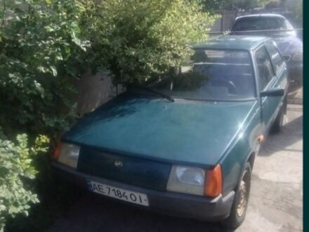 ЗАЗ 1102 Таврія 2004 у Кам'янське (Дніпродзержинськ) на Automoto.ua Зелений ЗАЗ 1102 Таврія, об'ємом двигуна 1.1 л та пробігом 80 тис. км за 1000 $, фото 1 на Automoto.ua