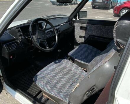 ЗАЗ 1102 Таврия-Нова 2001 в Ровно на Automoto.ua Белый ЗАЗ 1102 Таврия-Нова, объемом двигателя 1.1 л и пробегом 160 тыс. км за 597 $, фото 1 на Automoto.ua