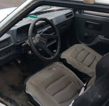 Белый ЗАЗ 1102 Таврія-Нова, объемом двигателя 1.1 л и пробегом 100 тыс. км за 379 $, фото 3 на Automoto.ua