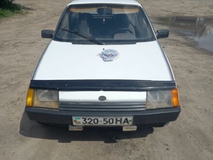 ЗАЗ 1102 Таврия-Нова 1993 у Пологах на Automoto.ua Білий ЗАЗ 1102 Таврия-Нова, об'ємом двигуна 1.2 л та пробігом 137 тис. км за 400 $, фото 1 на Automoto.ua