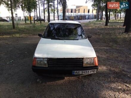 ЗАЗ 1102 Таврия-Нова 1998 у Дніпро (Дніпропетровську) на Automoto.ua Білий ЗАЗ 1102 Таврия-Нова, об'ємом двигуна 1.2 л та пробігом 271 тис. км за 450 $, фото 1 на Automoto.ua