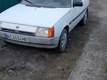 ЗАЗ 1102 Таврия-Нова 2000 у Радехове на Automoto.ua Білий ЗАЗ 1102 Таврия-Нова, об'ємом двигуна 1.2 л та пробігом 250 тис. км за 850 $, фото 1 на Automoto.ua