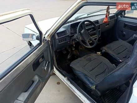 ЗАЗ 1102 Таврія-Нова 2003 в Магалиновке на Automoto.ua Белый ЗАЗ 1102 Таврія-Нова, объемом двигателя 1.2 л и пробегом 214 тыс. км за 340 $, фото 1 на Automoto.ua
