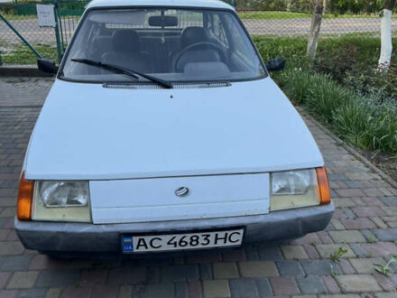 ЗАЗ 1102 Таврия-Нова 2004 в Луцке на Automoto.ua Белый ЗАЗ 1102 Таврия-Нова, объемом двигателя 1.1 л и пробегом 227 тыс. км за 600 $, фото 1 на Automoto.ua
