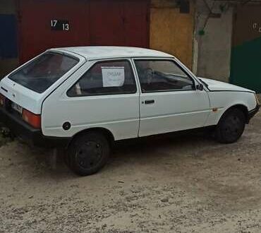 ЗАЗ 1102 Таврія-Нова 2006 у Славутиче на Automoto.ua Білий ЗАЗ 1102 Таврія-Нова, об'ємом двигуна 1.1 л та пробігом 71 тис. км за 600 $, фото 1 на Automoto.ua